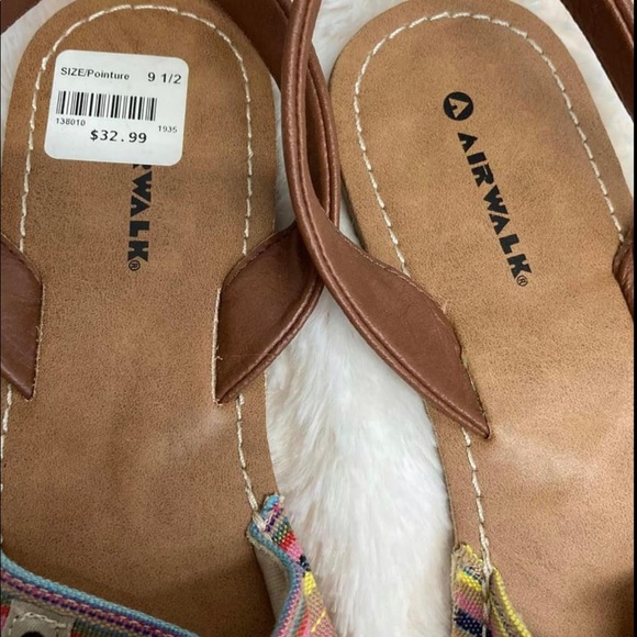 Airwalks - Picture 3 of 3